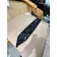 Решетка радиатора с отверстиями под парктроники на Hyundai Elantra 2023-2025 гг. в Алматы и Астане 